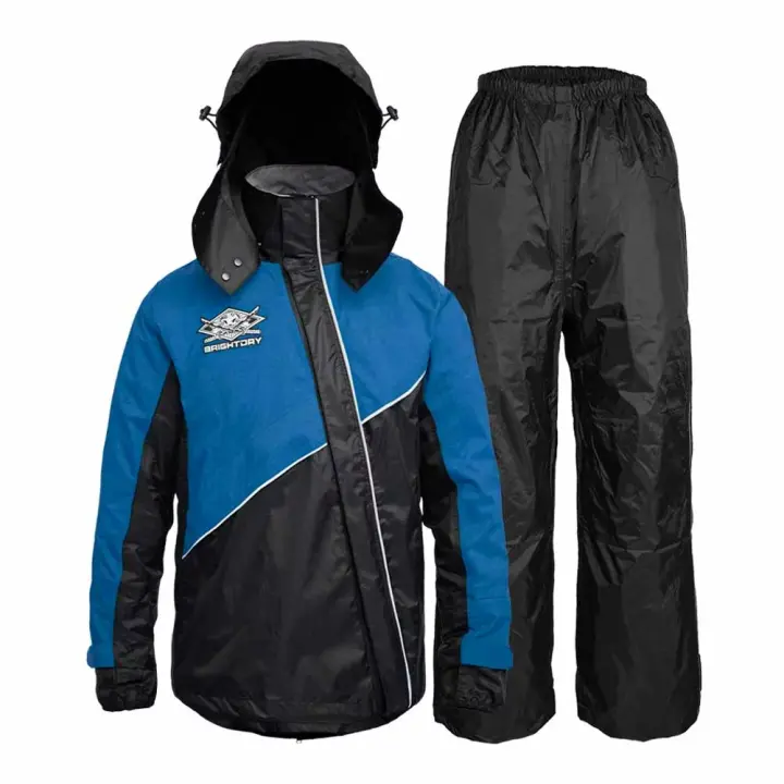 Áo mưa bộ được cấp bằng sáng chế mở theo đường chéo