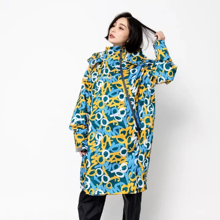 Áo mưa liền thân kiểu ba lô - ngụy trang graffiti