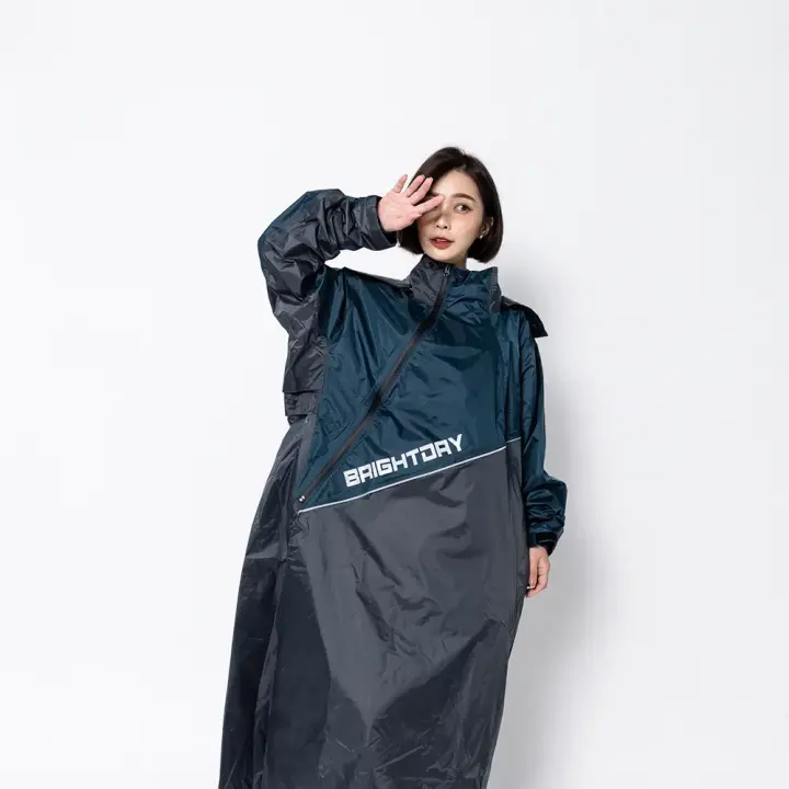 Áo mưa Đài loan liền thân được cấp bằng sáng chế về thiết bị đầu cuối EVO có khóa kéo đôi mở theo đường chéo